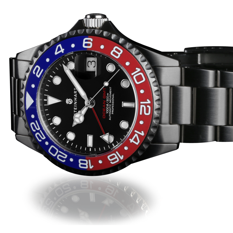 Steinhart(スタインハート)OCEAN GMT 39 blue-red Ocean 39 GMT BLUE-RED Ceramic Diver's watch with massive design